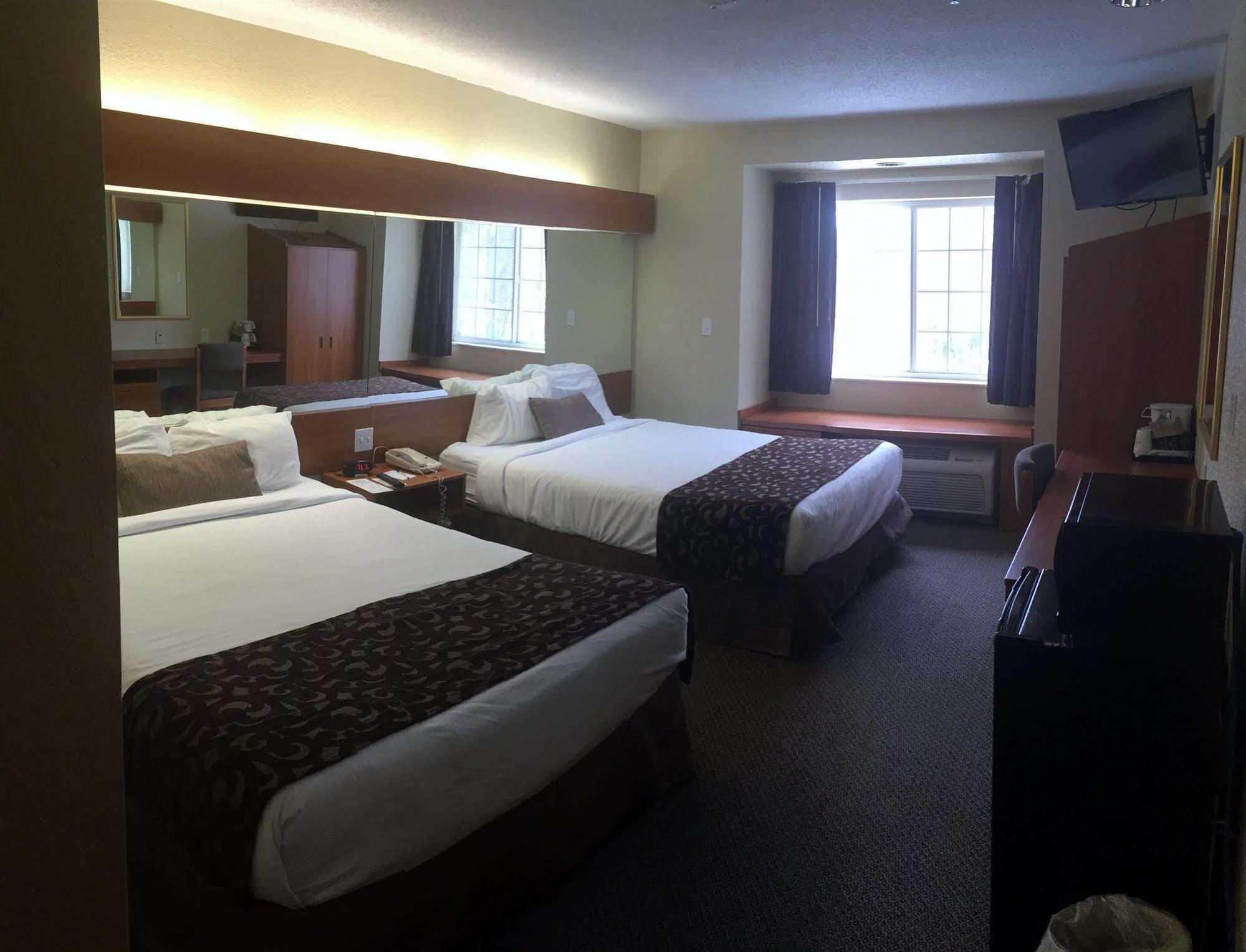 Microtel Inn & Suites Beckley East Exterior foto
